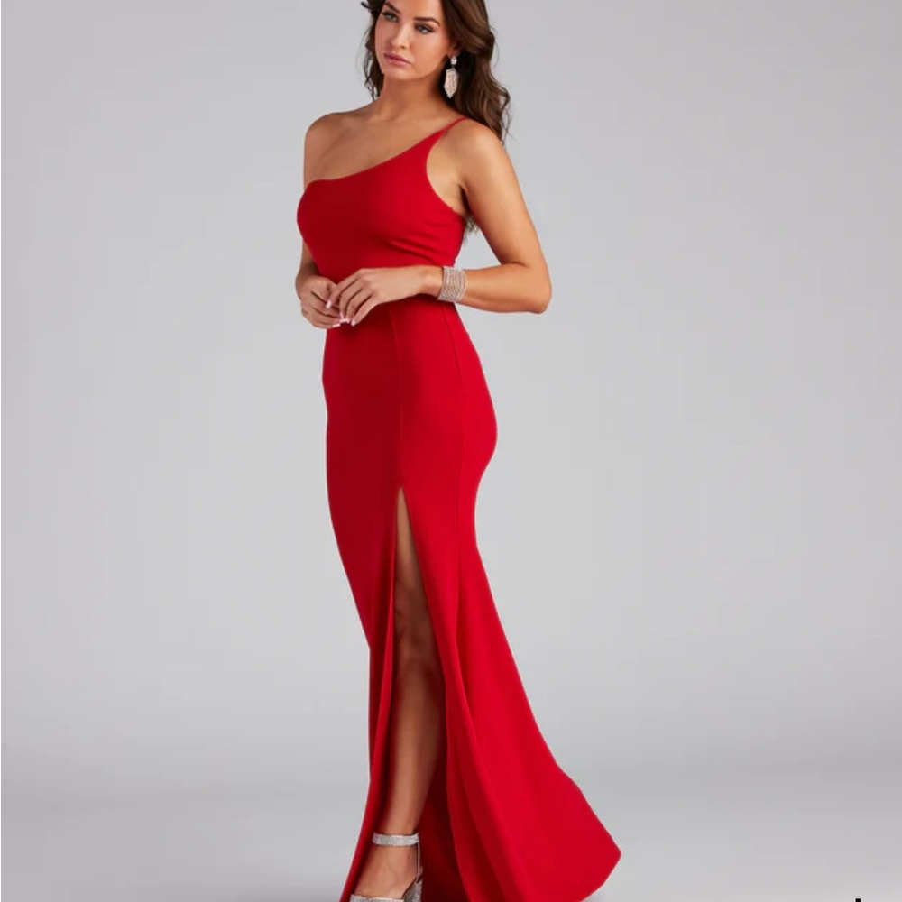NWT Windsor Red One Shoulder Long/Maxi Dress